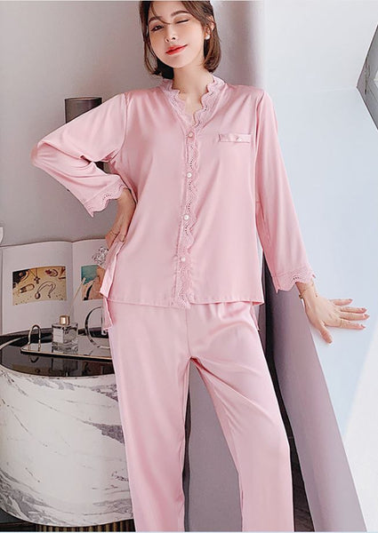 Laura in - Pijamas Mujer de Seda satén con Encaje Bordado, 2 Piezas Camisa con Botones y Pantalones Largos, Suave, Cómodo, Sedoso y Casual.