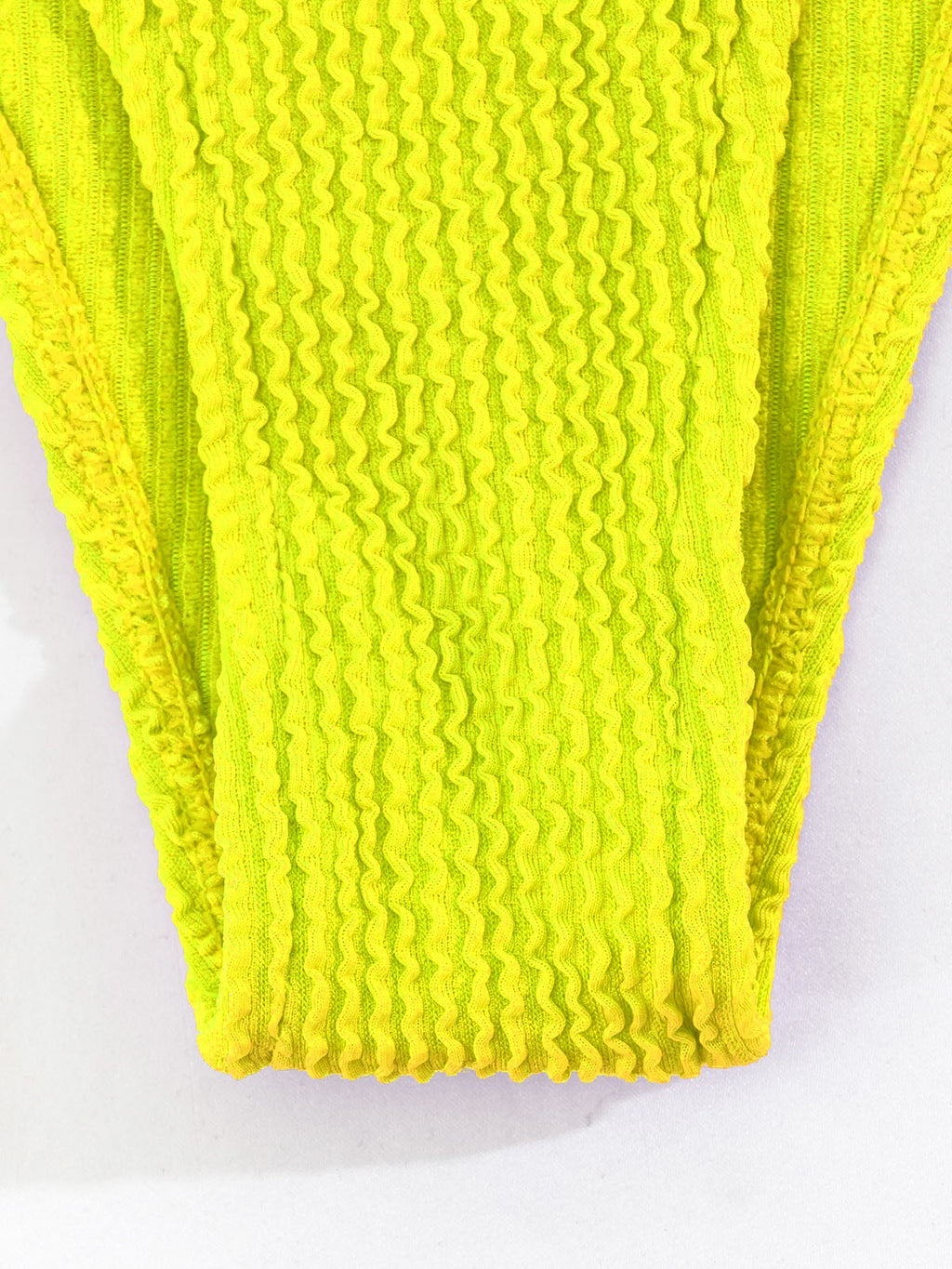 Nuevo Bikini 2024 con color sólido y tela elástica arrugada, dos formas de vestirse.