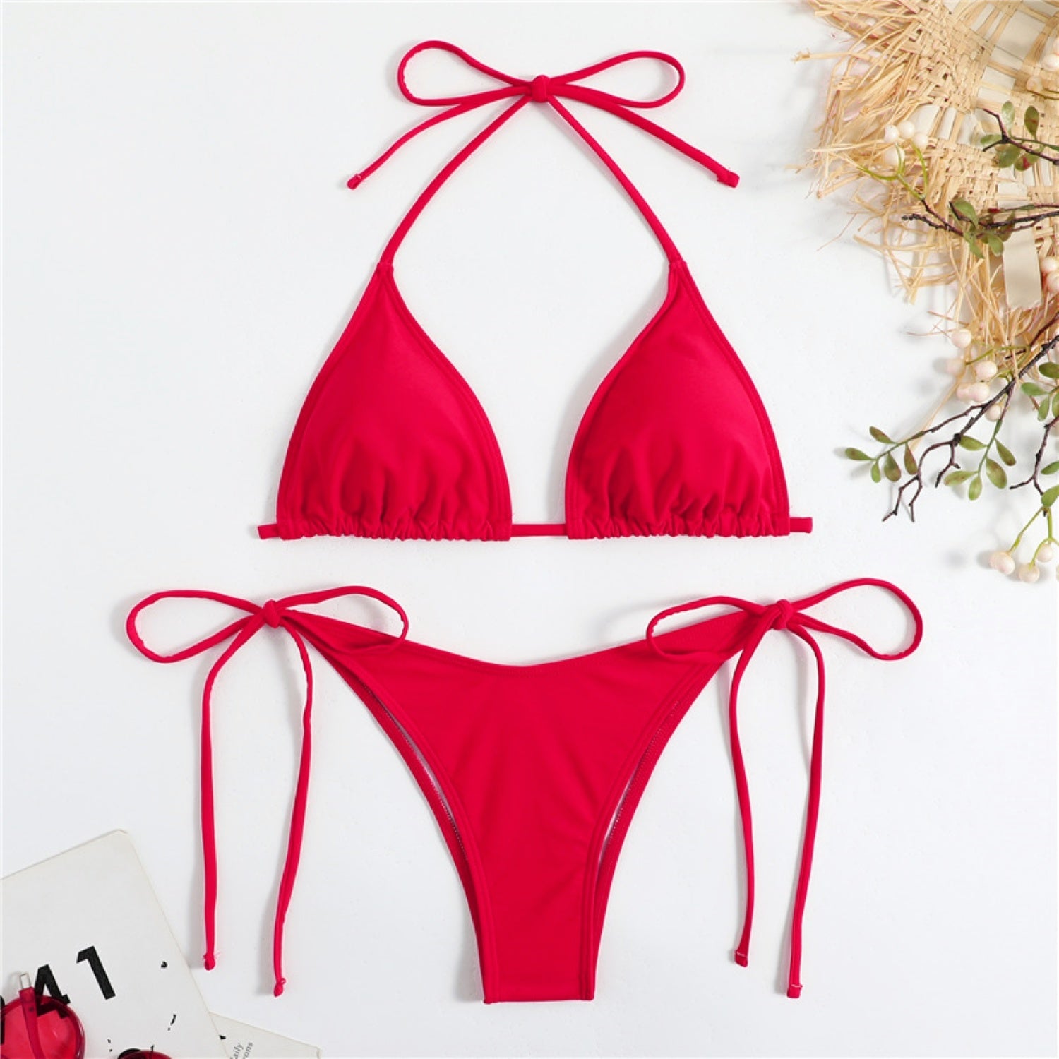 Bikini liso triángulo clásico de color sólido