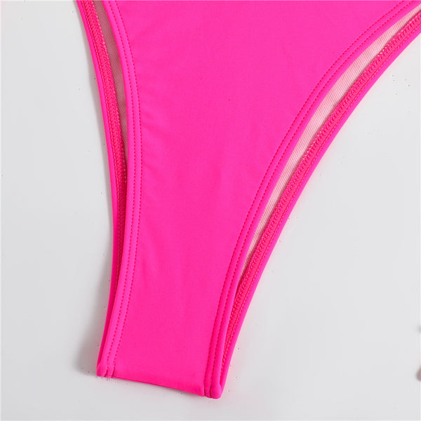 Bikini liso triángulo clásico de color sólido