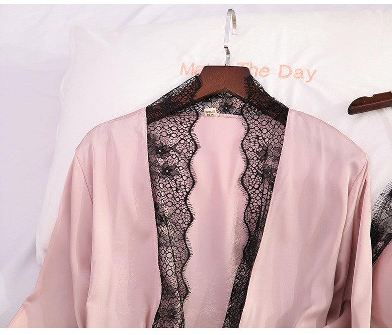 Laura in - Conjunto 4 piezas de pijamas para mujer de seda satén, Bata, camisón, top y pantalones cortos. Casual, elegante y suave para estar relajados en casa.