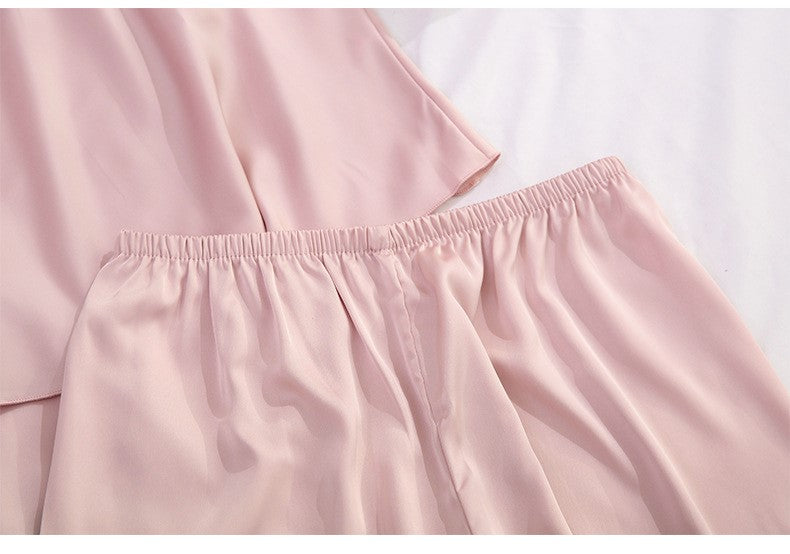 Laura in - Conjunto 4 piezas de pijamas para mujer de seda satén, Bata, camisón, top y pantalones cortos. Casual, elegante y suave para estar relajados en casa.