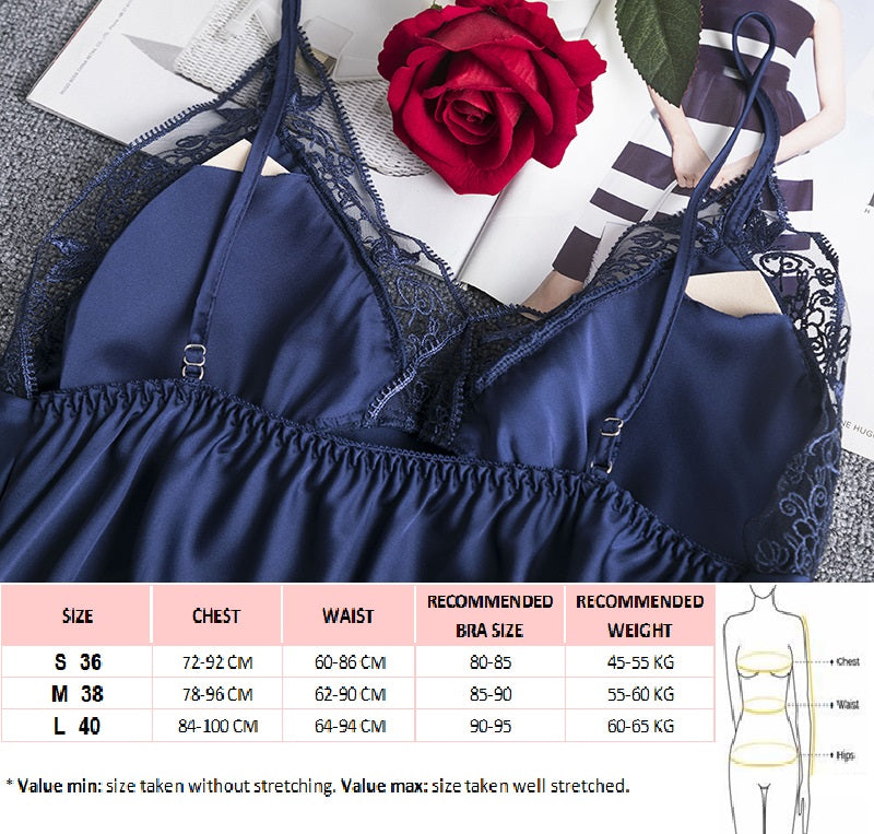Laura in - Conjunto 5 piezas de pijamas para mujer de seda satén, Bata, camisón, top, pantalones cortos y largos.
