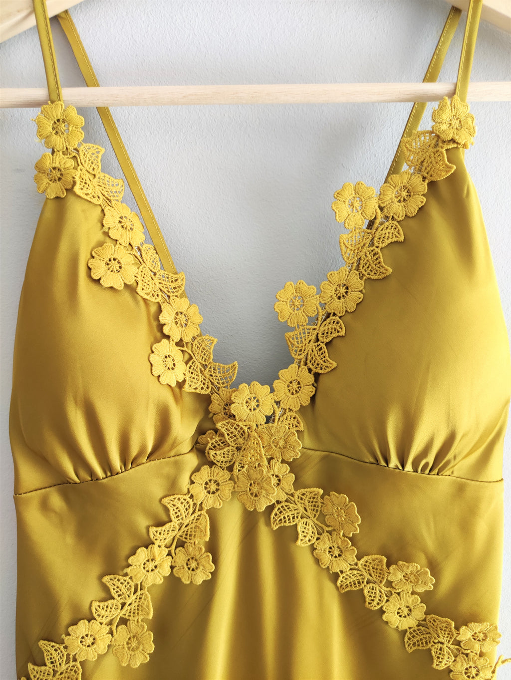 Pijamas de seda satén para mujer, bata kimono y/o vestido camisón de color liso sólido.
