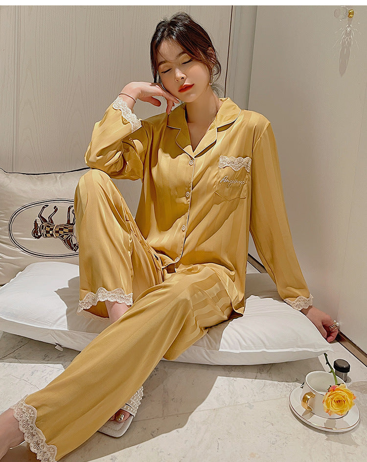 Laura in - Conjunto de Pijamas de Seda Satén para Mujer 2 piezas Camiseta Abotonada con Bolsillos y Pantalones con Encaje a rayas