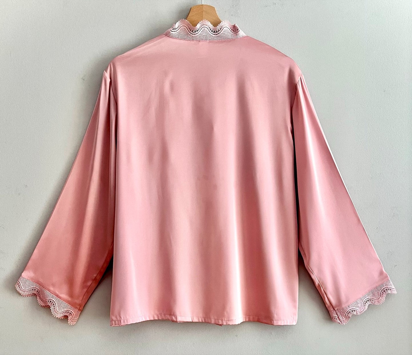 Conjunto de pijamas de seda satén para mujer con encaje floral